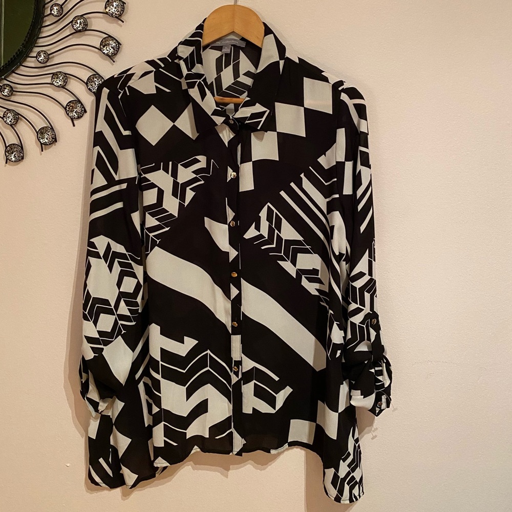 geometrical sheer blouse.